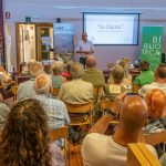 Èxit de participació a la Biblioteca de Palau en la presentació de "La Caixa. Una història mai no explicada"
